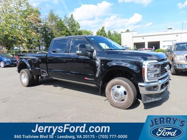 2025 Ford F-350 Super Duty Lariat