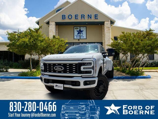 2026 Ford F-350 Super Duty Platinum