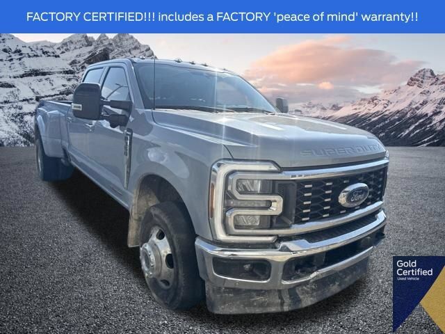 2024 Ford Super Duty F-350 DRW LARIAT — photo 1 of 1