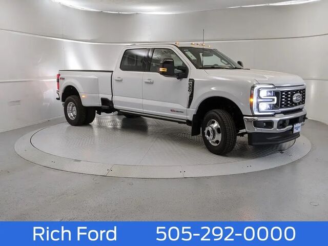 2025 Ford F-350 Super Duty Lariat