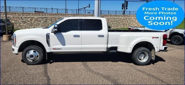 2023 Ford F-350 Super Duty Platinum