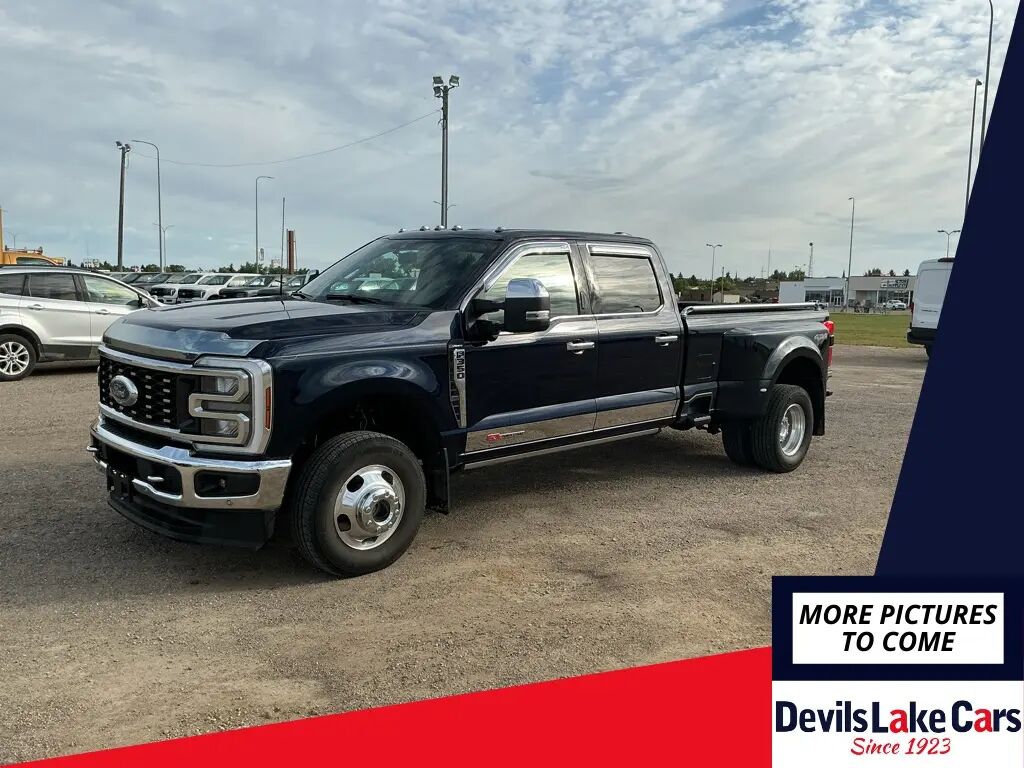 2024 Ford F-350 Super Duty Lariat — photo 1 of 3
