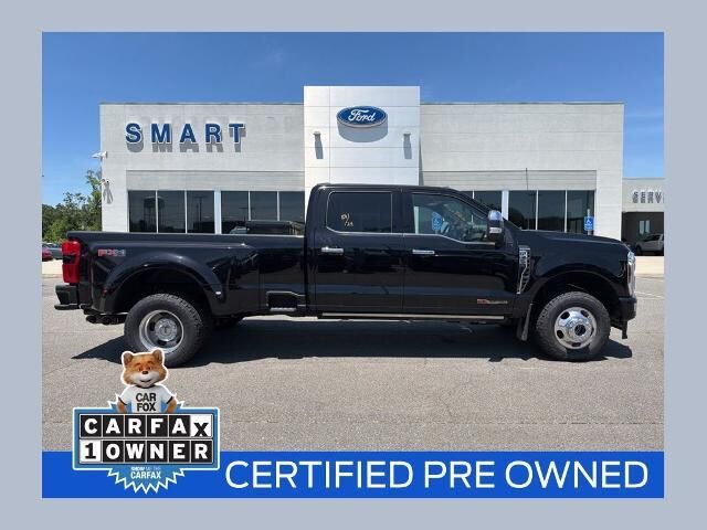 2024 Ford F-350 Super Duty Platinum — photo 1 of 13