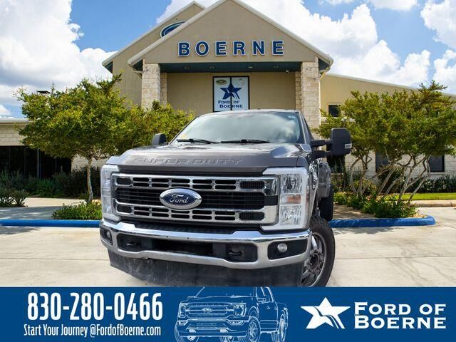 2023 Ford F-350 Super Duty XLT