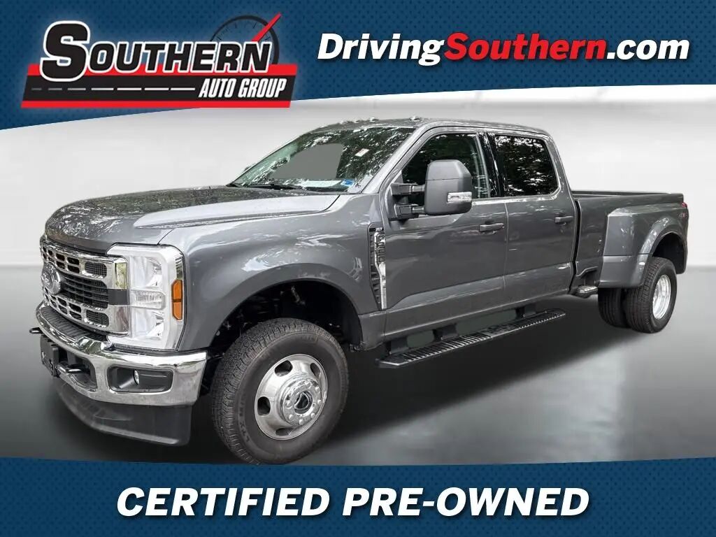 2026 Ford F-350 Super Duty XLT — photo 1 of 13