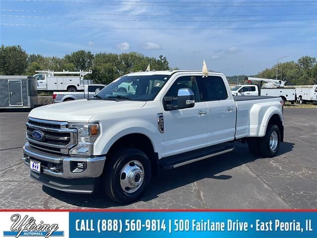 2022 Ford F-350 Super Duty Lariat — photo 1 of 13