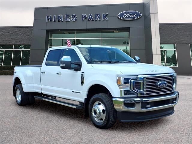 2022 Ford F-350 Super Duty Lariat