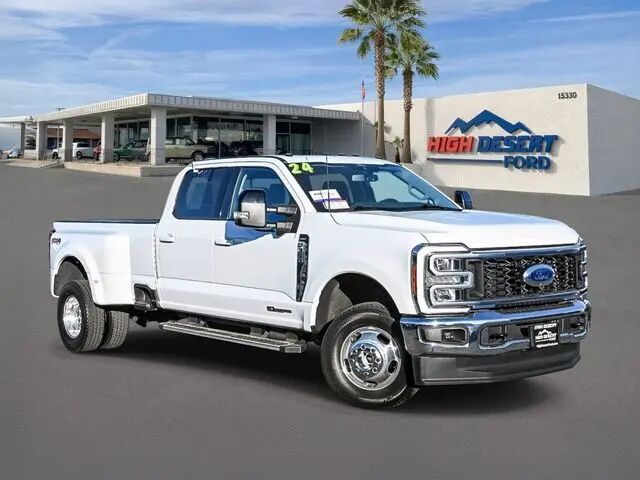 2024 Ford F-350 Super Duty Lariat — photo 1 of 13