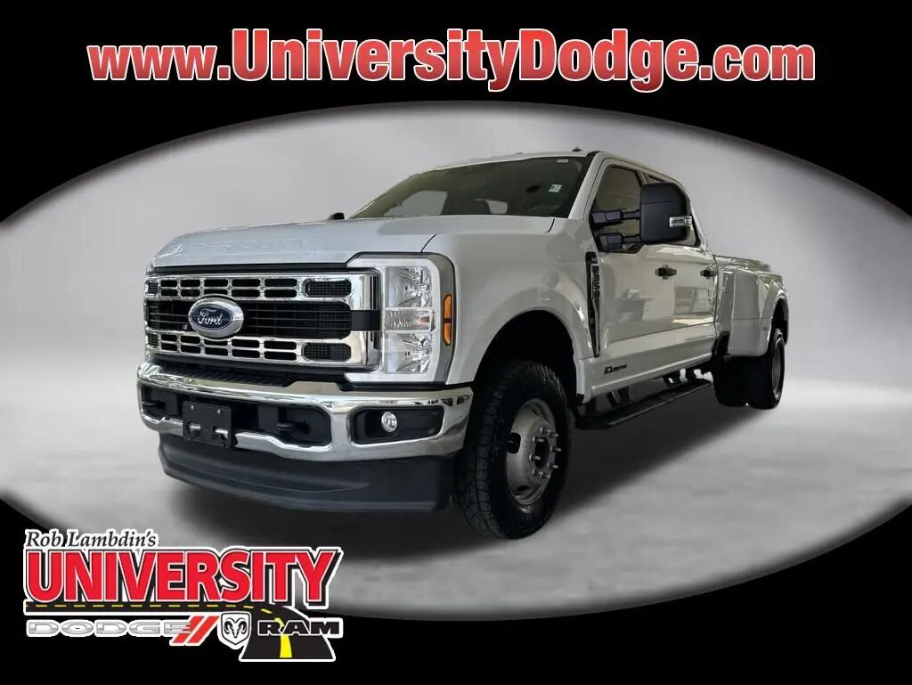 2025 Ford F-350 Super Duty King Ranch — photo 1 of 13