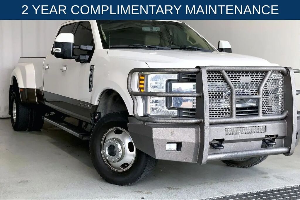 2018 Ford F-350 Super Duty Lariat — photo 1 of 13