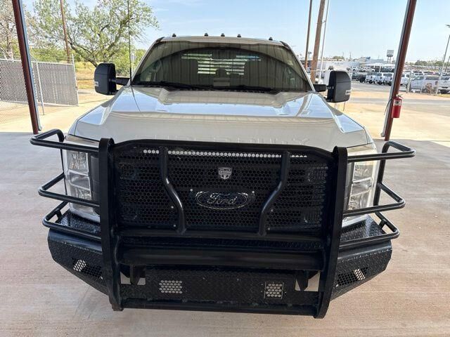 2025 Ford F-350 Super Duty XL