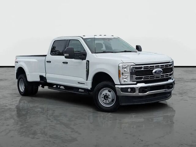 2026 Ford F-350 Super Duty XLT