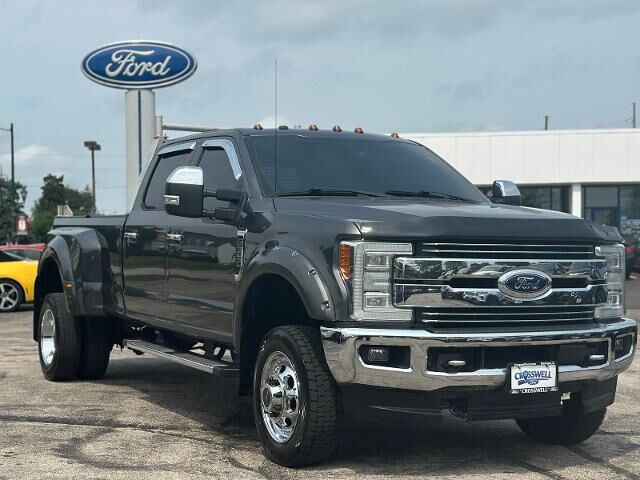 2017 Ford F-350 Super Duty Lariat