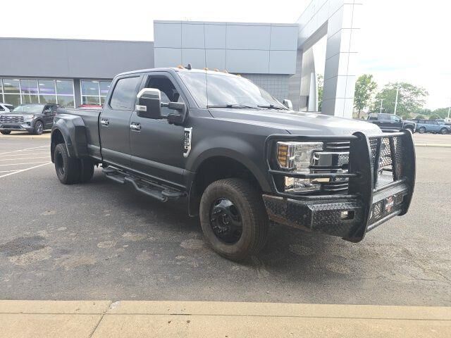 2019 Ford F-350 Super Duty Lariat