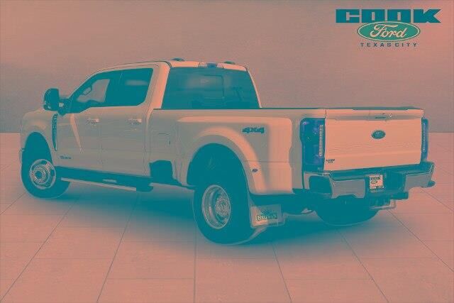 2024 Ford F-350 Super Duty Lariat — photo 1 of 13