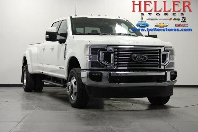 2022 Ford F-350 Super Duty Lariat — photo 1 of 13