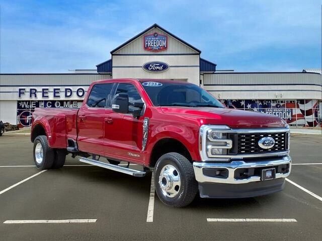 2025 Ford F-350 Super Duty Lariat