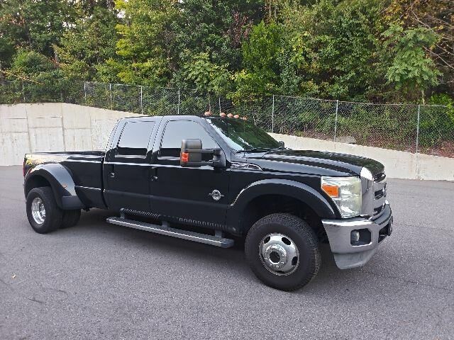 2014 Ford F-350 Super Duty Lariat — photo 1 of 13