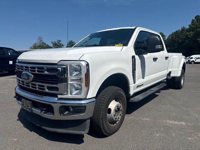 2025 Ford F-350 Super Duty XLT