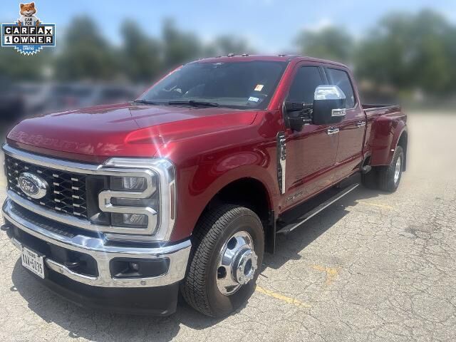 2026 Ford F-350 Super Duty Lariat