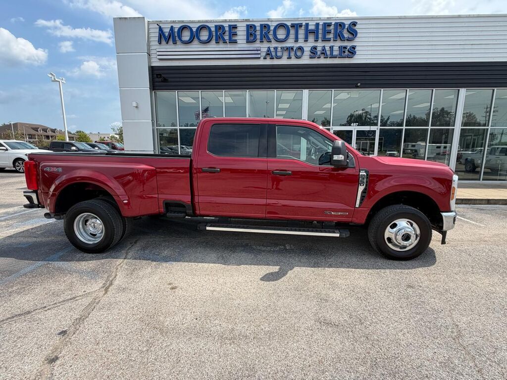2025 Ford Super Duty F-350 DRW — photo 1 of 13