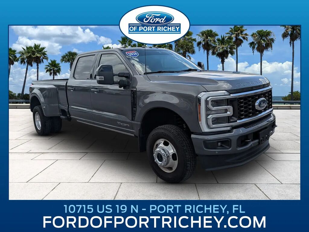 2026 Ford F-350 Super Duty Platinum — photo 1 of 13