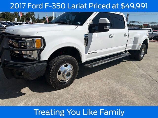 2017 Ford F-350 Super Duty Lariat