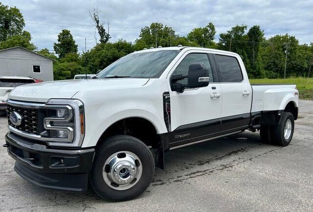 2025 Ford F-350 Super Duty King Ranch
