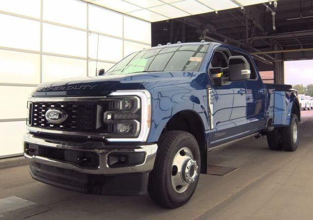 2026 Ford F-350 Super Duty Lariat