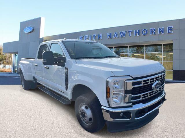 2026 Ford F-350 Super Duty XLT
