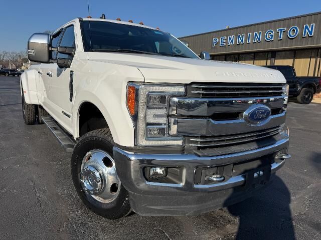 2019 Ford F-350 Super Duty Lariat