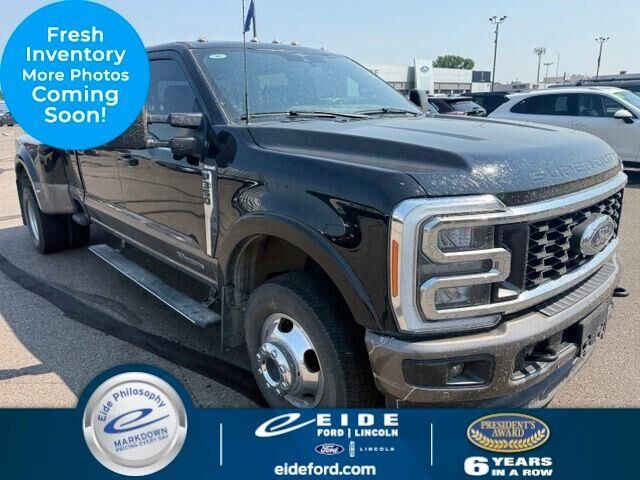 2023 Ford F-350 Super Duty King Ranch