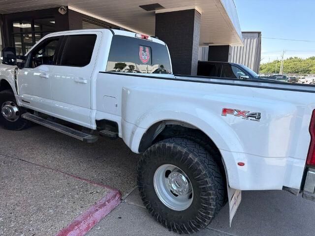 2024 Ford F-350 Super Duty Lariat