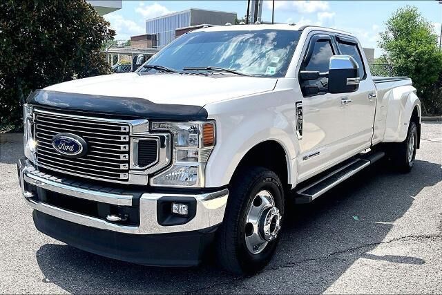 2022 Ford F-350 Super Duty Lariat