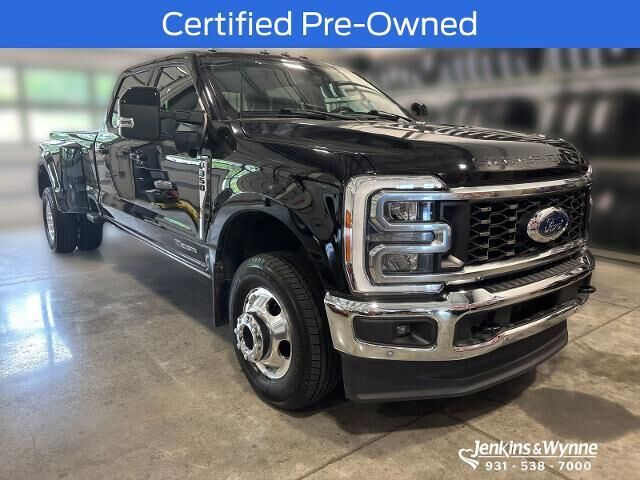 2023 Ford F-350 Super Duty Lariat