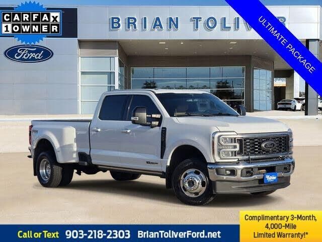 2024 Ford F-350 Super Duty Lariat — photo 1 of 1