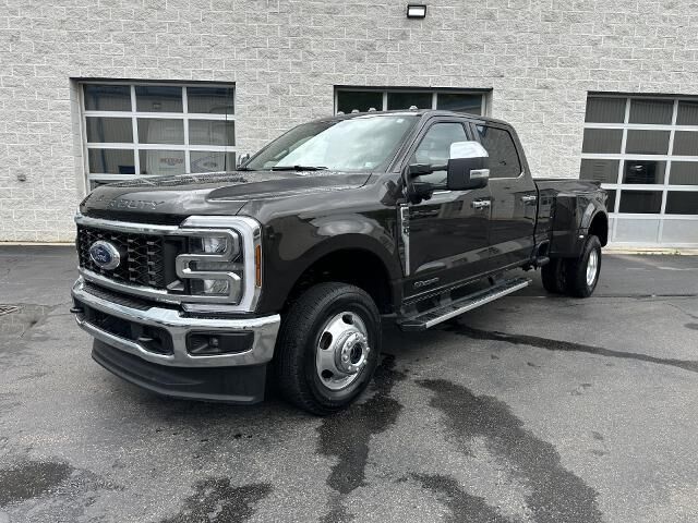 2025 Ford F-350 Super Duty Lariat