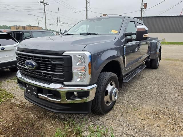 2025 Ford F-350 Super Duty XL