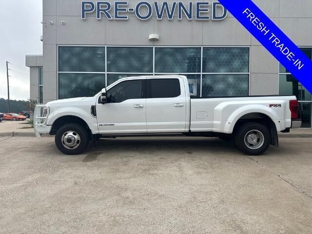 2022 Ford F-350 Super Duty Lariat