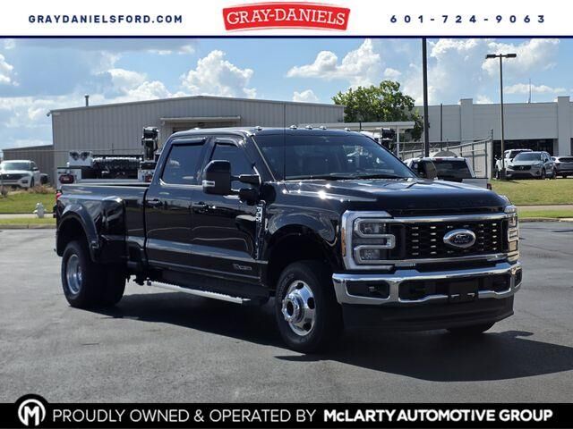 2023 Ford F-350 Super Duty Lariat
