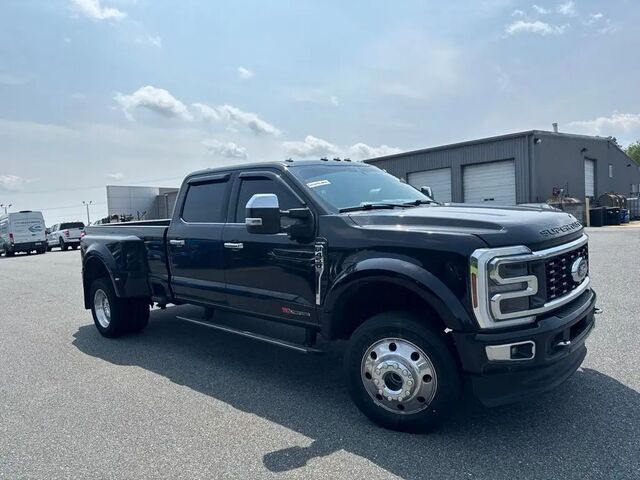 2024 Ford F-450 Super Duty Limited