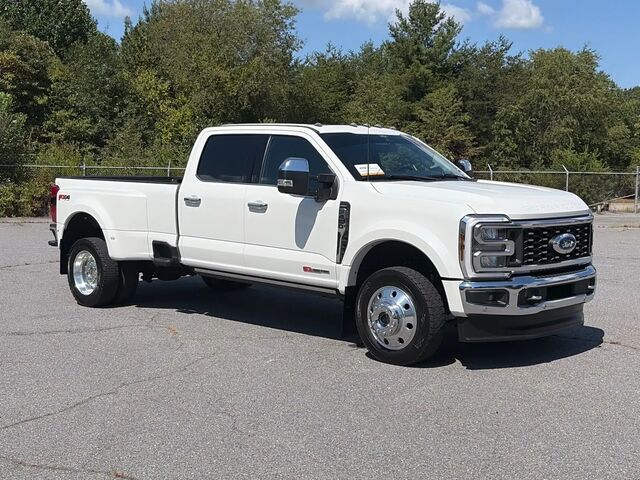 2024 Ford F-450 Super Duty Lariat