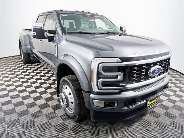 2026 Ford F-450 Super Duty Platinum