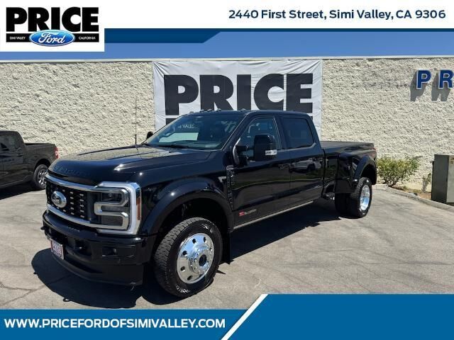 2026 Ford F-450 Super Duty Platinum