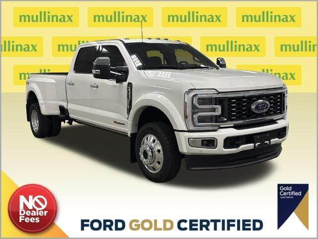 2026 Ford F-450 Super Duty Platinum