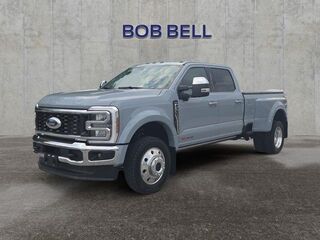 2025 Ford F-450 Super Duty Lariat