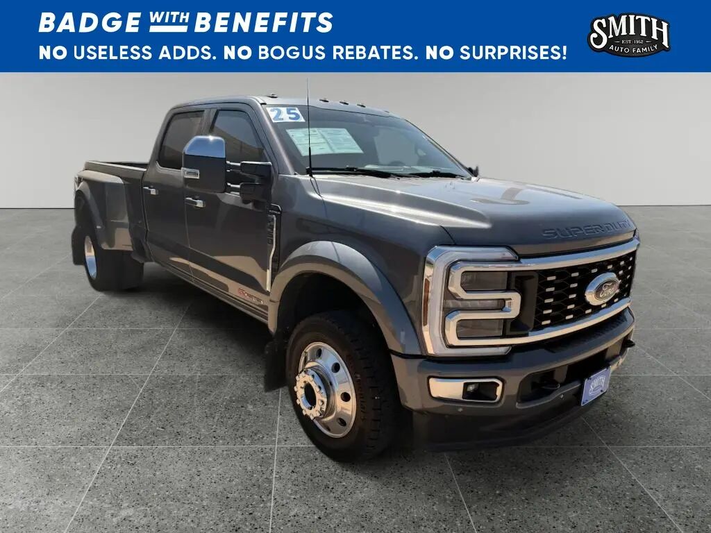 2025 Ford F-450 Super Duty Platinum — photo 1 of 12