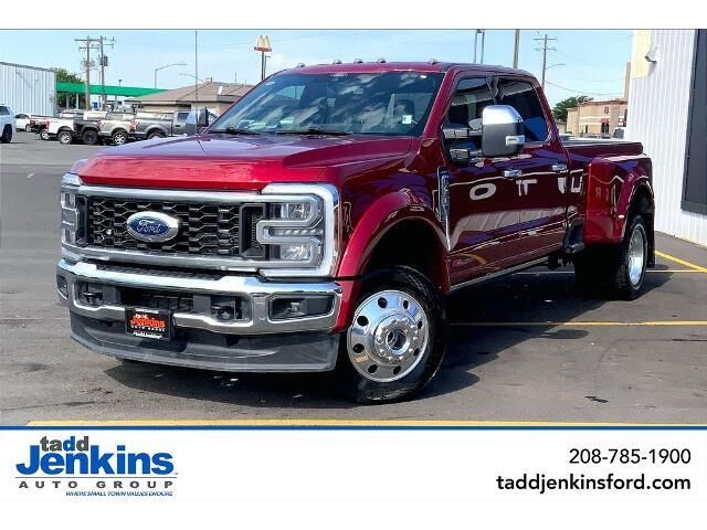 2026 Ford F-450 Super Duty Lariat