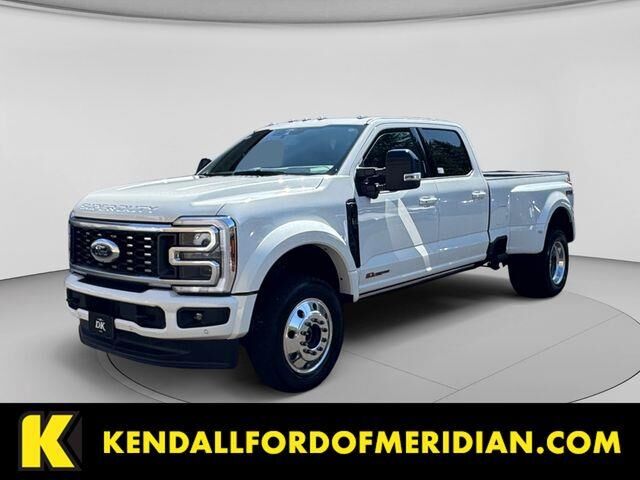 2026 Ford F-450 Super Duty Platinum