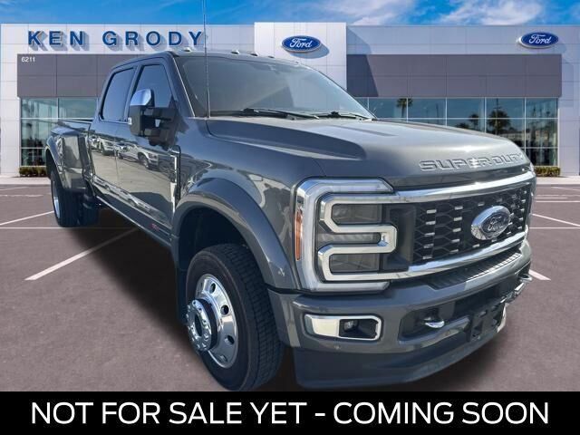 2023 Ford F-450 Super Duty Platinum